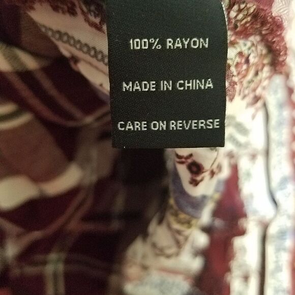 A & J Large burgundy plaid and floral button up collared shirt. - Picture 7 of 7